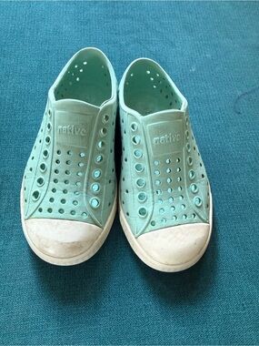 Native Kids Slip-On Water Shoes in Mint